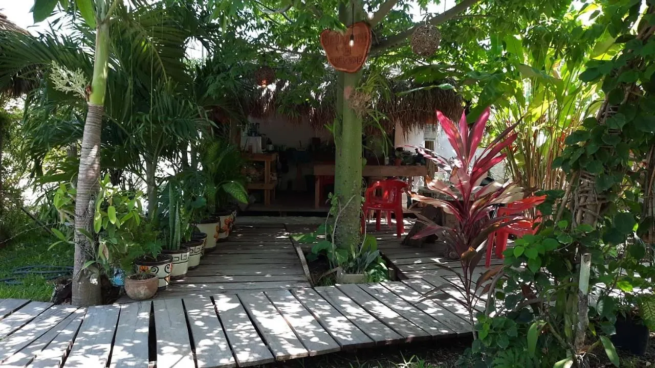 Posada Ixchel Xul-Ha Inn